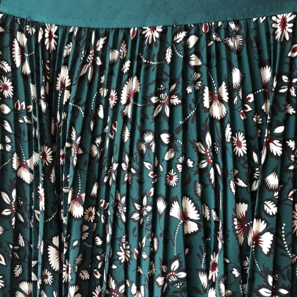 Patterned skirt - Picture 2 of 3